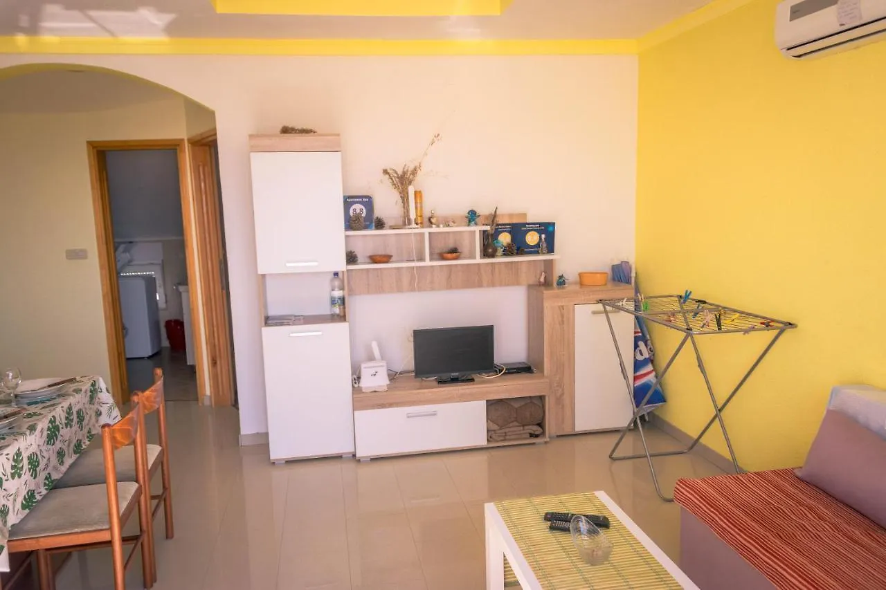 Apartment Elza Povlja  Croatia