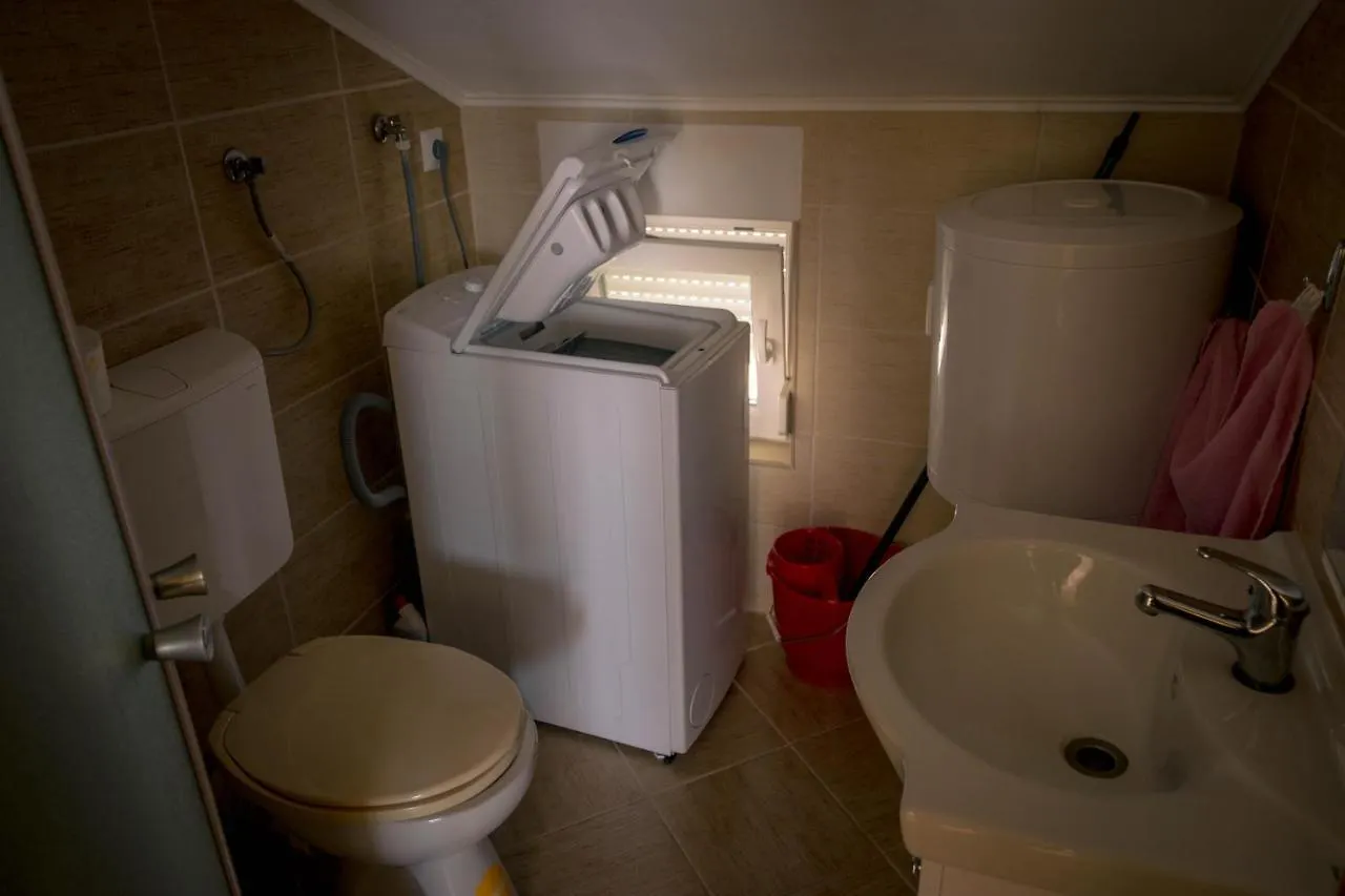 Apartment Elza Povlja
