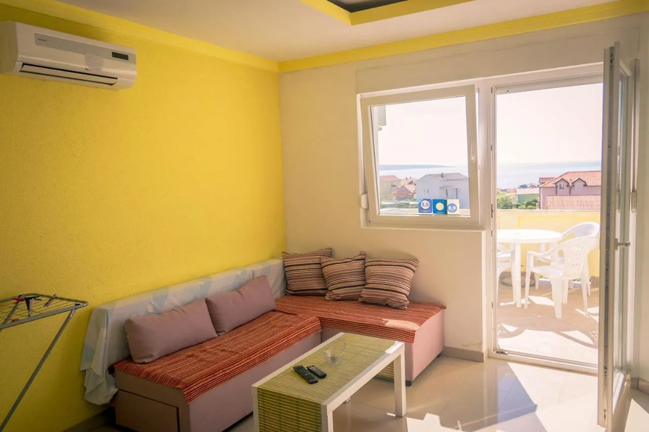 Apartment Elza Povlja