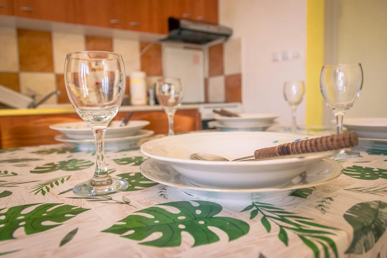 Apartment Elza Povlja
