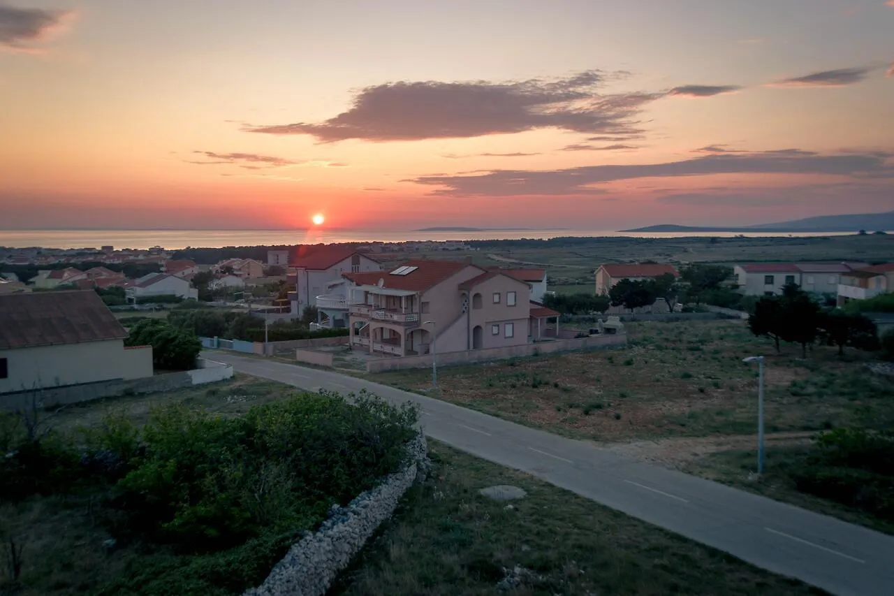 Apartment Elza Povlja
