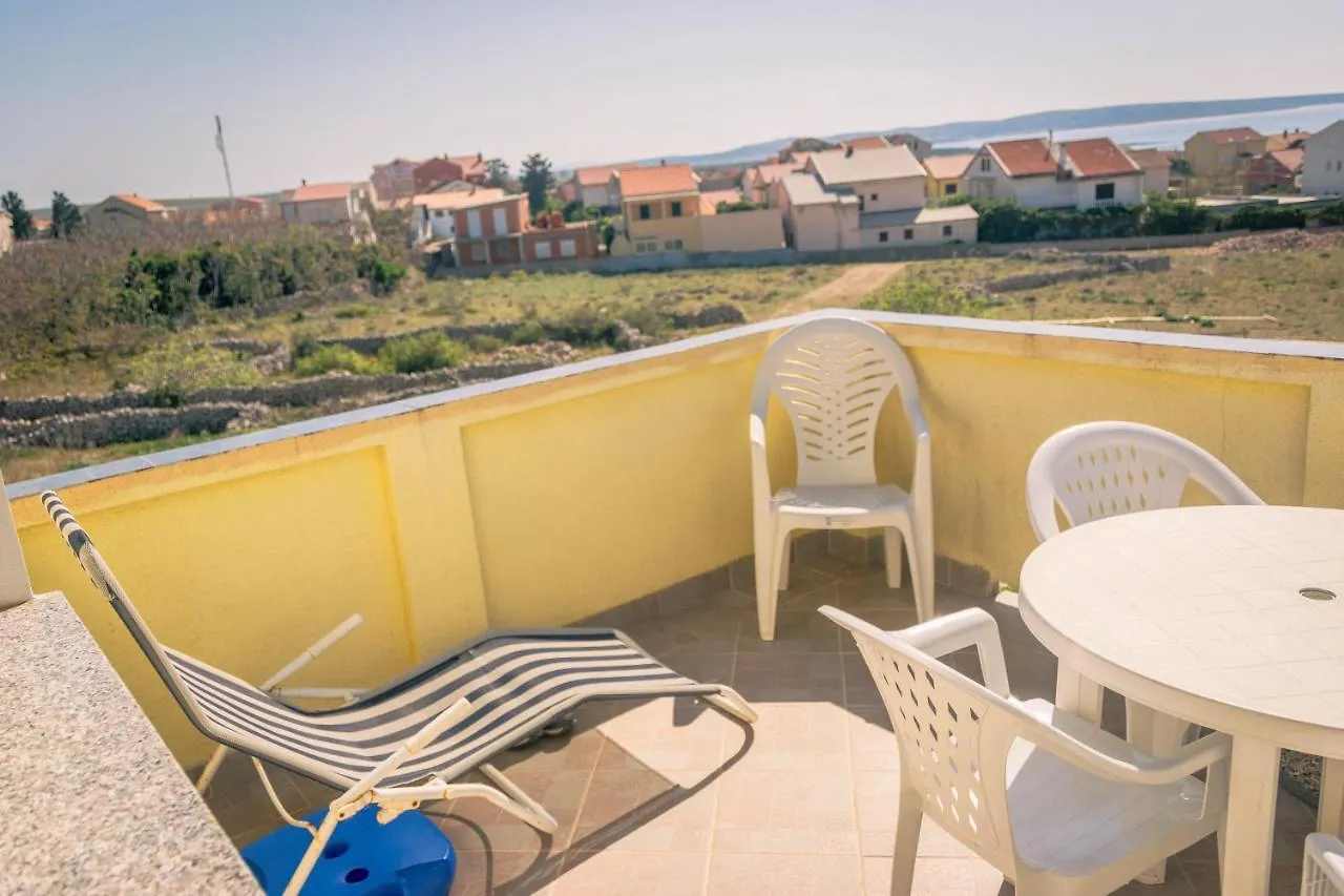 Apartment Elza Povlja